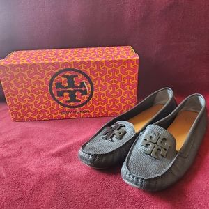 Tory Burch Lowell 2 Driver Tumbled Leather
